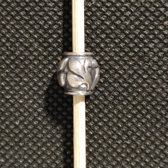 Pandora Friendly Florets charm - Picture 2 of 2